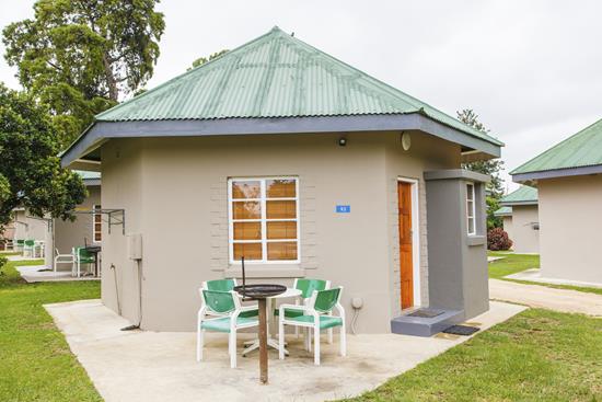 Badplaas, A Forever Resort: 4-Sleeper Economy  Rondavel. Open plan (4 single beds)