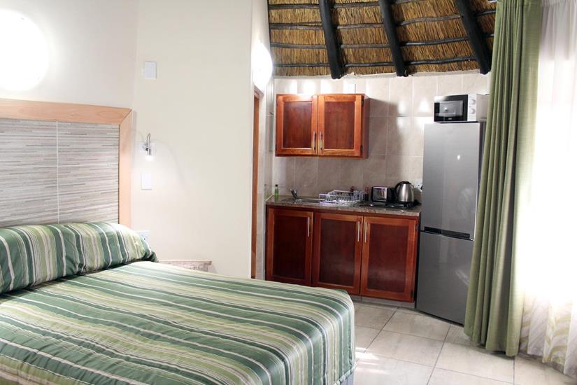 Badplaas, A Forever Resort: 2-Sleeper Rondavel. Open plan (1 double bed)